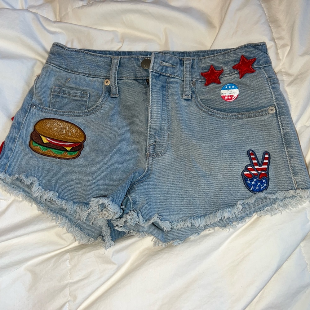 00 Shorts